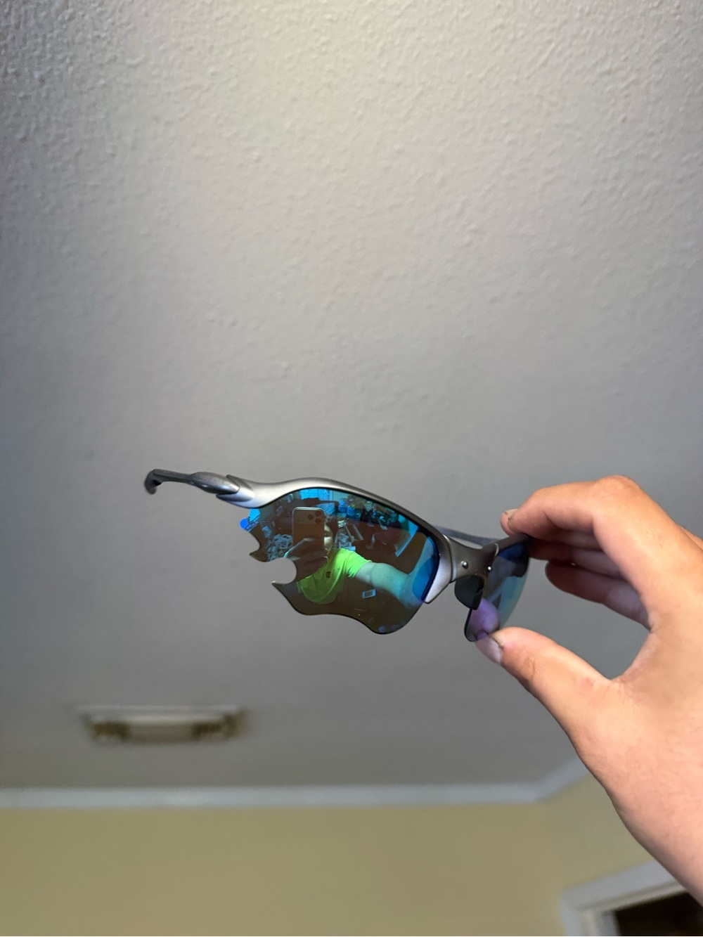 Oakley Matte Gray Frame Sunglasses with Blue Mirrored oaksLenses